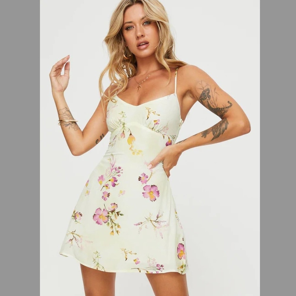 Princess Polly Jaye Yellow Floral Swiss Dot Mini Dress SIZE 10